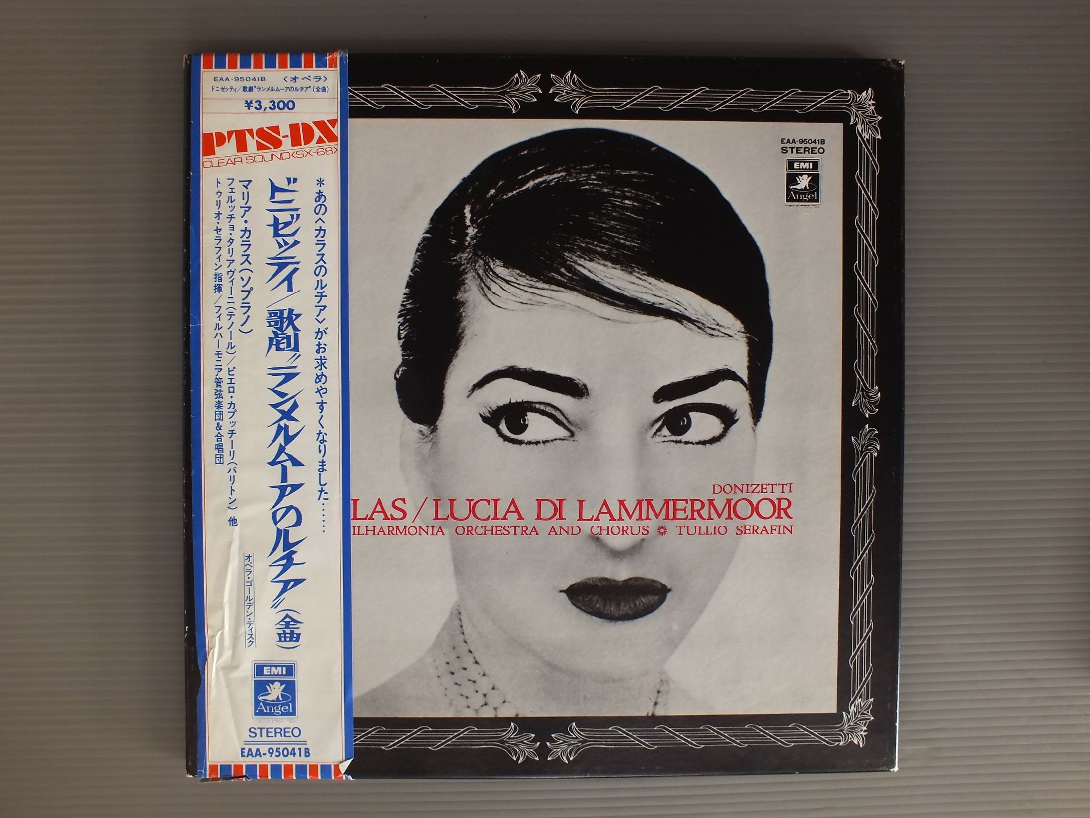 アンナ・モッフォ 直筆サイン入りポートレート